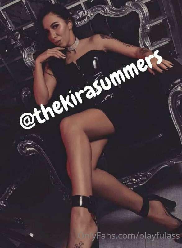 💋💋 @thekirasummers
💋💋 Sexy Secretary or Badass Hot Girl 💋? 
..