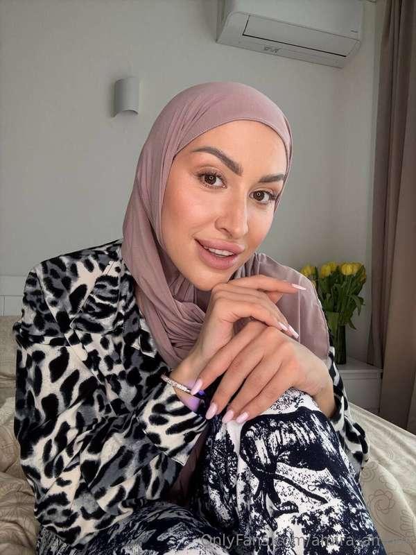 Week's been packed and vibrant: hanging with friends, outdoo..