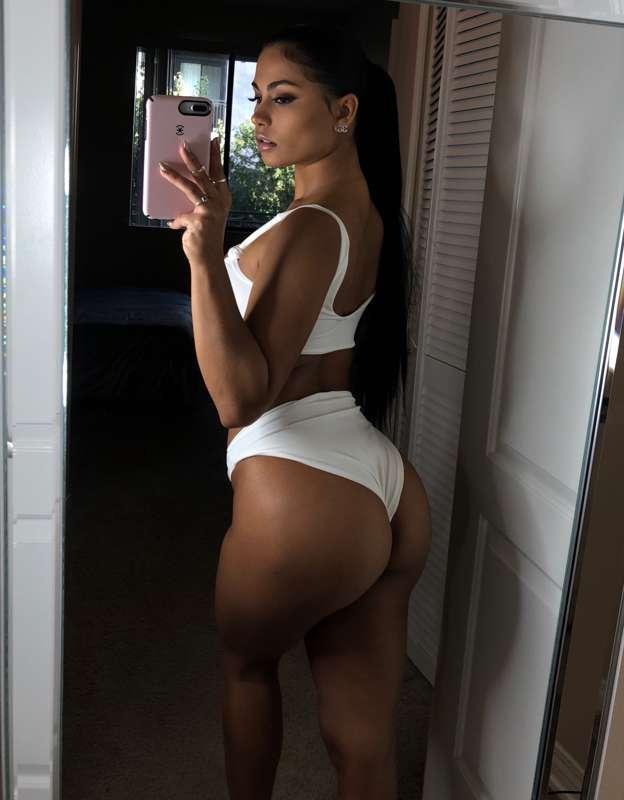 Sexy Saturday 💦💦
