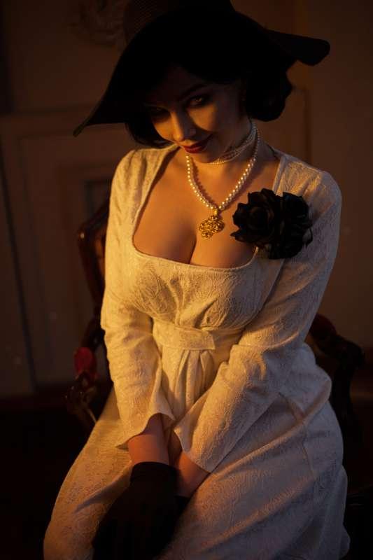 Lady Dimitrescu