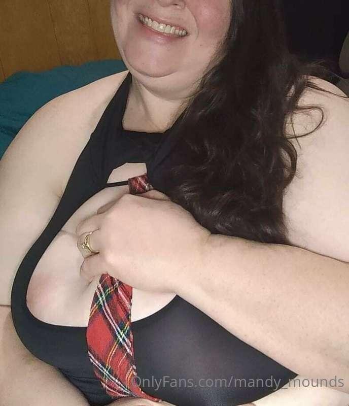 Please tell me either comment or pm what kind of things you ..