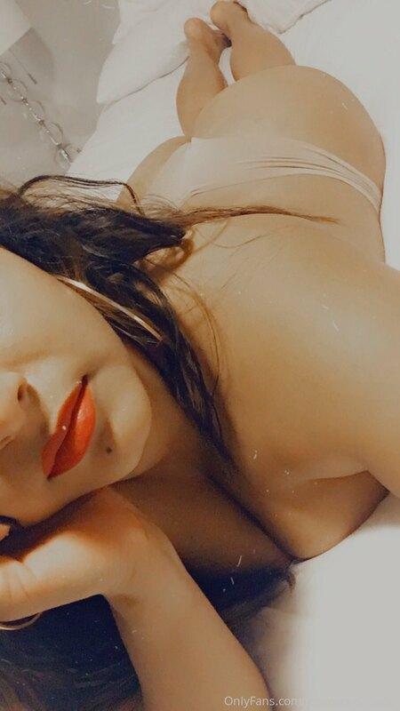 Dreaming of what you could do to me right now...