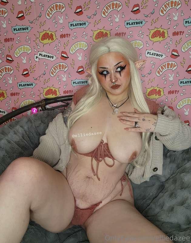 is my mom bod pretty enough for u? 🥹