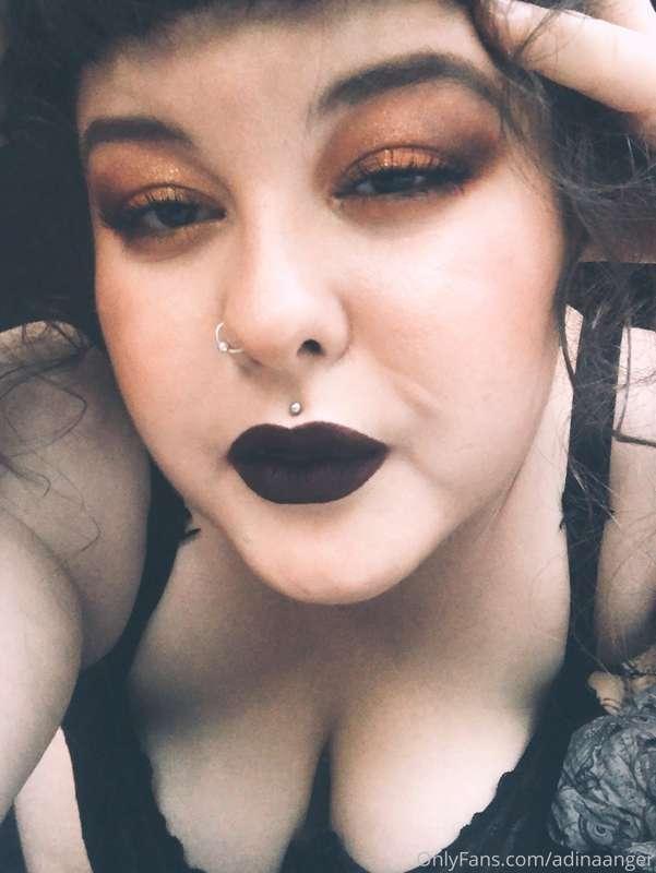 🖤🖤 excited for tomorrow’s content 🖤🖤