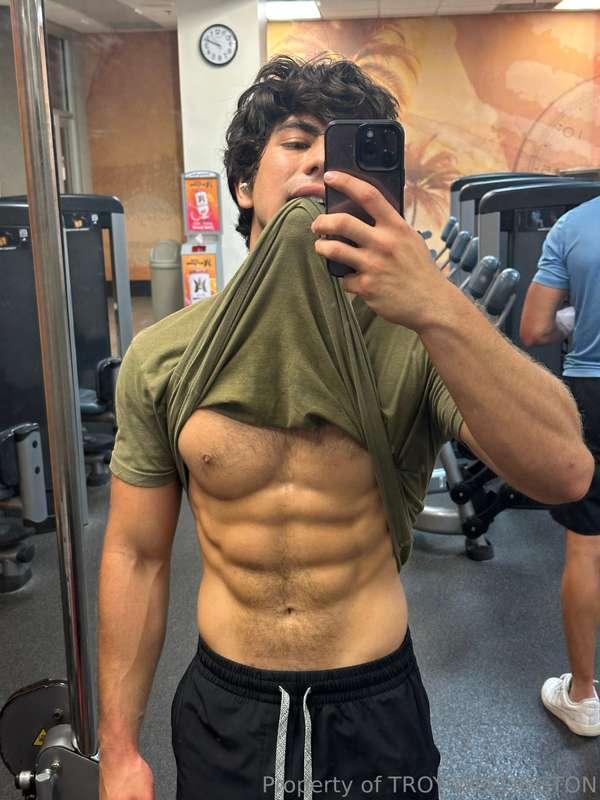 wanna say something or just keep enjoying the view?