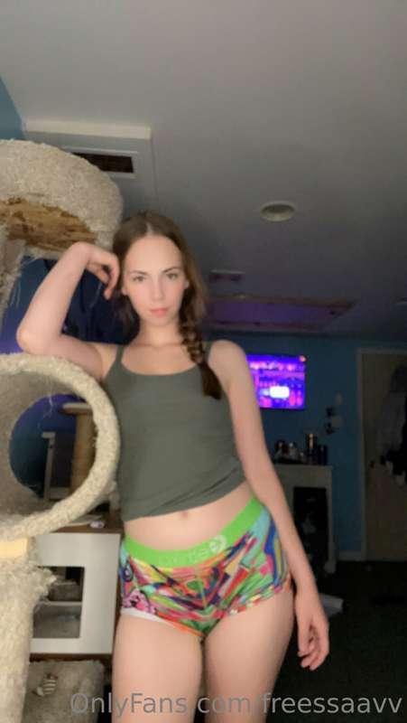 Need someone to spoil me 🥹