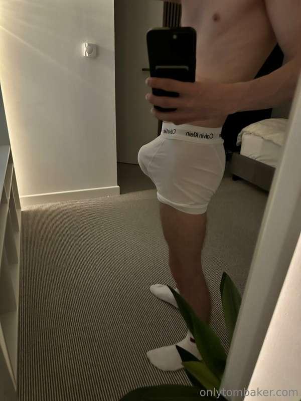 tombakerx image #2