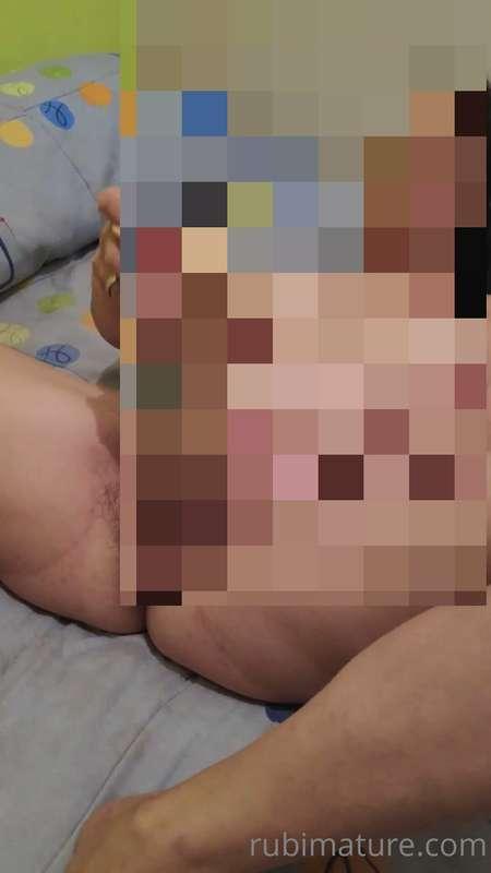 Unlock the photo to see without pixelation

#amateur #mature..
