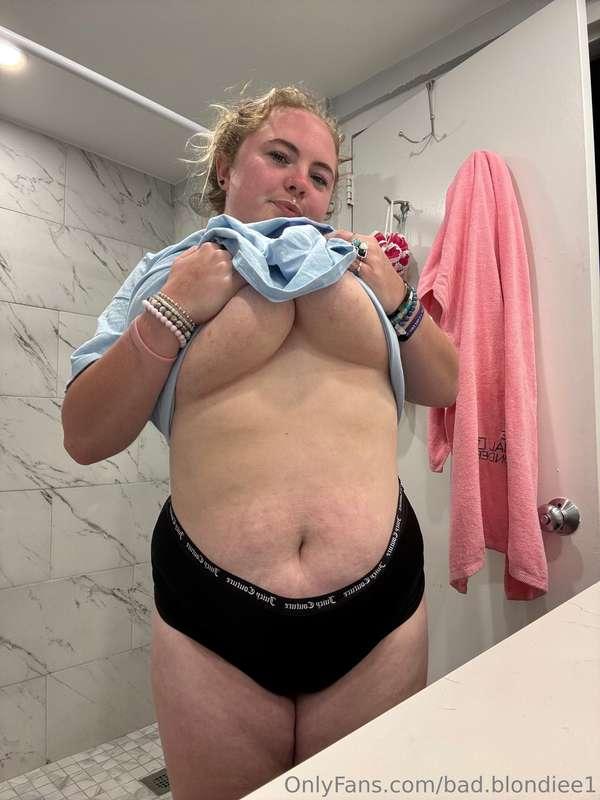 bad.blondiee1 image #0