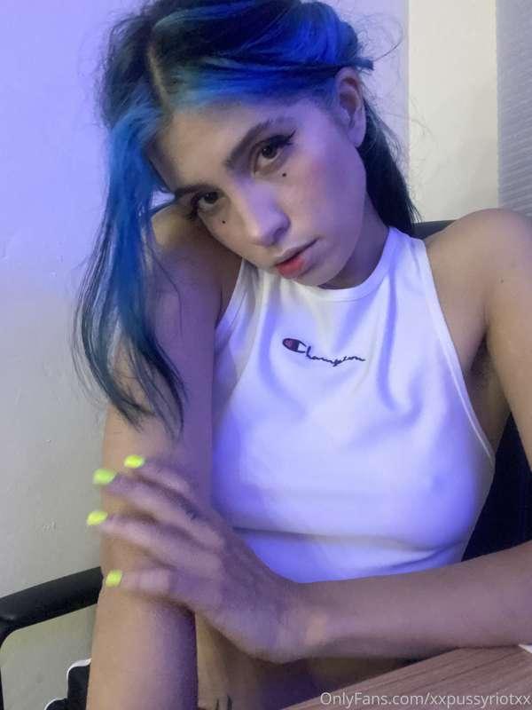 who remembers me with blue hair? 🌊