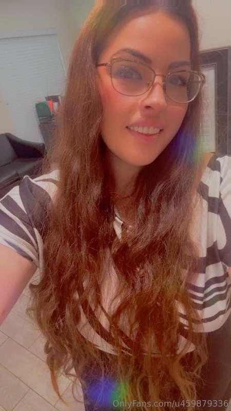 Just posted some B/G content for the first time 😈😈 cum tell ..