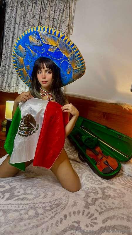 Felices fiesta padria 💚🤍🇲🇽🥰🤤🤤🤤🤤y tú cómo te la pasaste? Yo h..