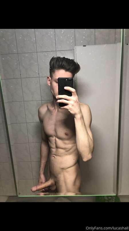 onlyfans.com/lucashall 🤫😈❤️