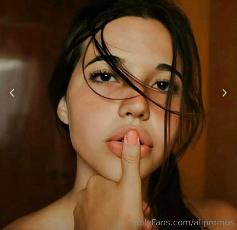Check Out @luna_blancaa 👀 💋 Luna Blanca is a very bad girl!!..