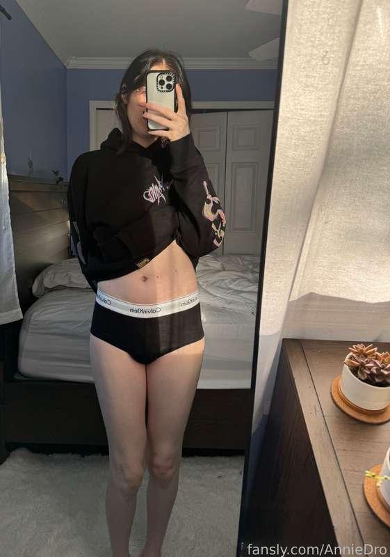 good news yall, my face has mostly healed up so ill be back to posting again with some cute new fits this week :3