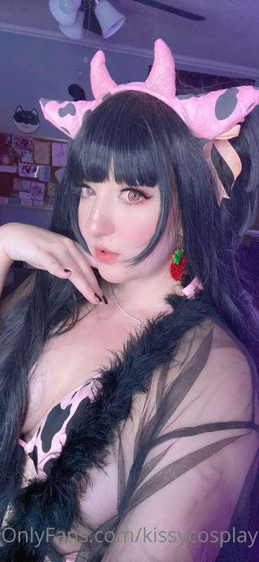 Would you milk me? 👀🐄