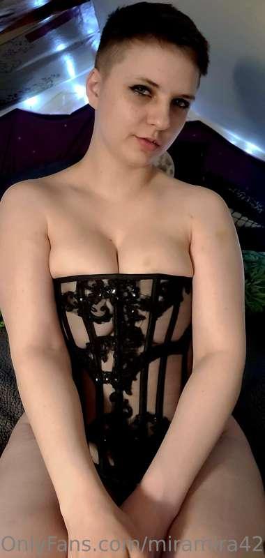 Love this corset! What do you think?