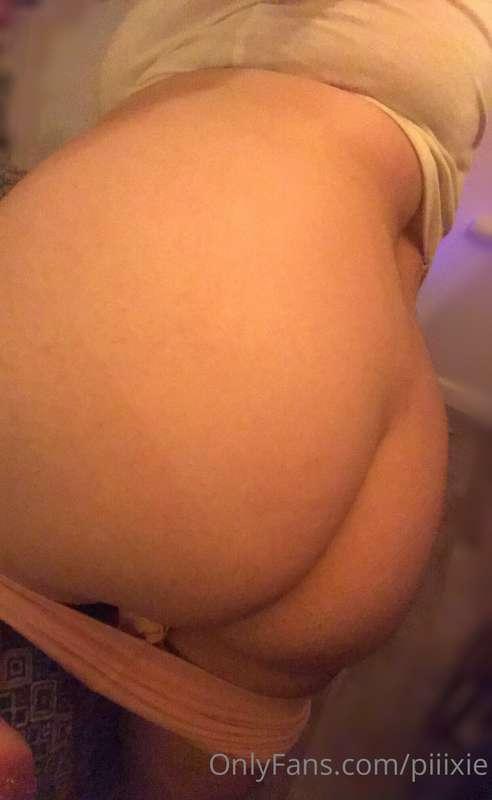 If I put this peach in your face what are you going to do? 👀