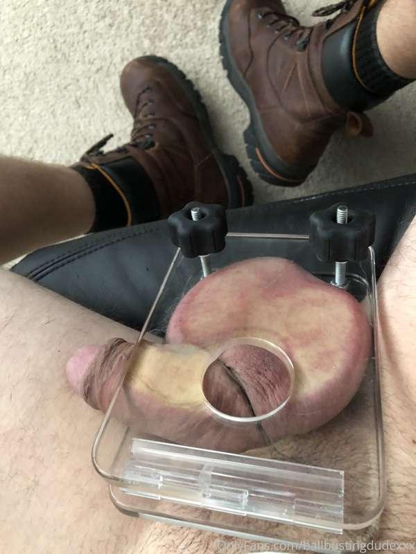 ballbustingdudexxx image #0