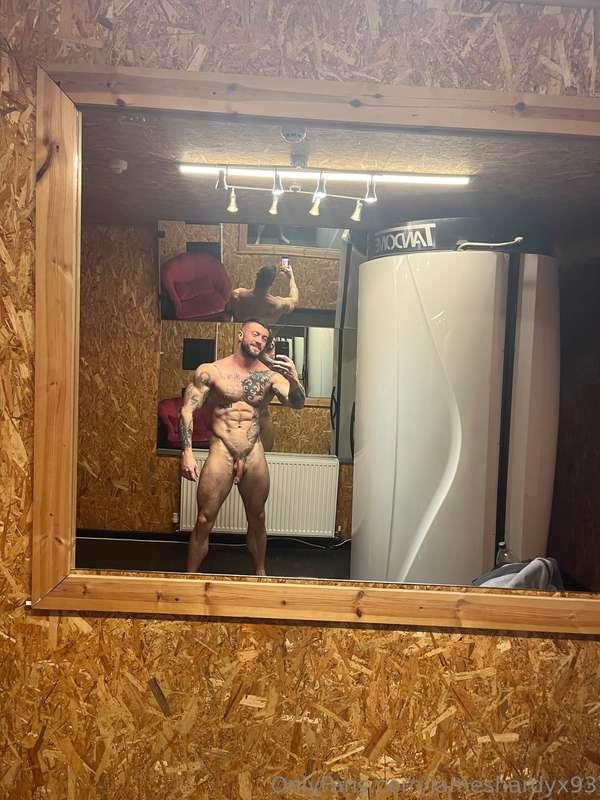 jameshardyx93 image #0