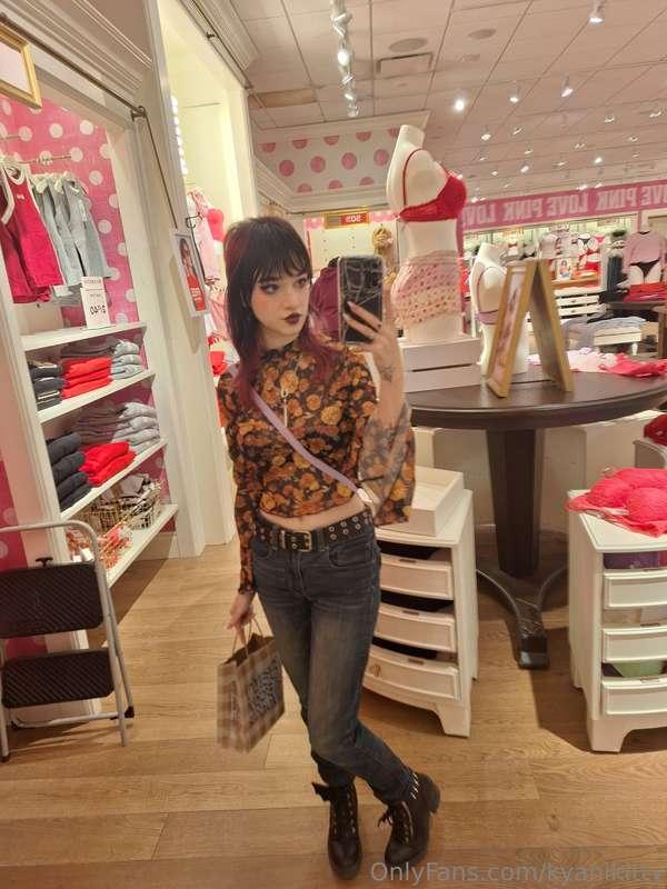 Finally got to get out of the house to go shopping😍