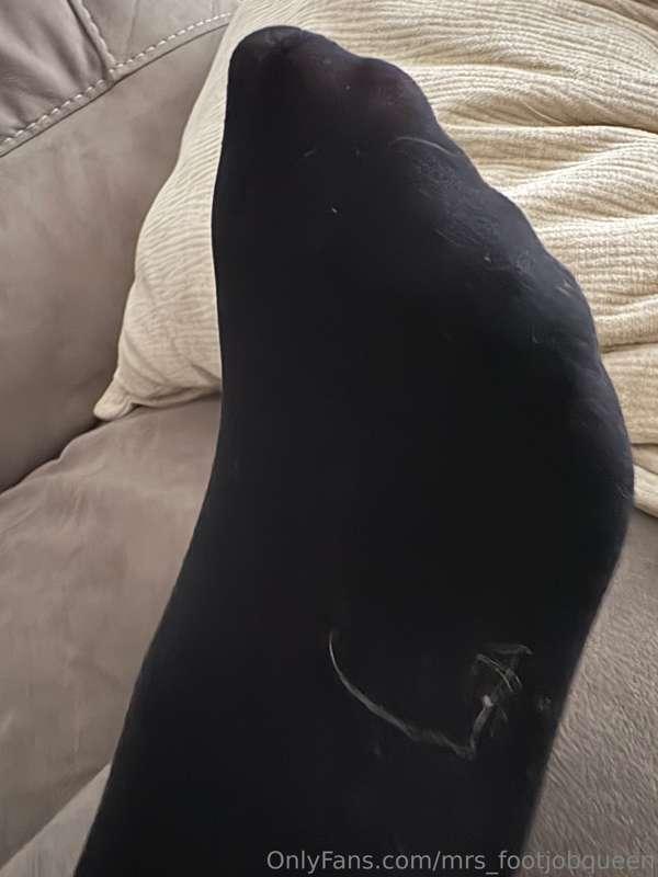 mrs_footjobqueen image #10