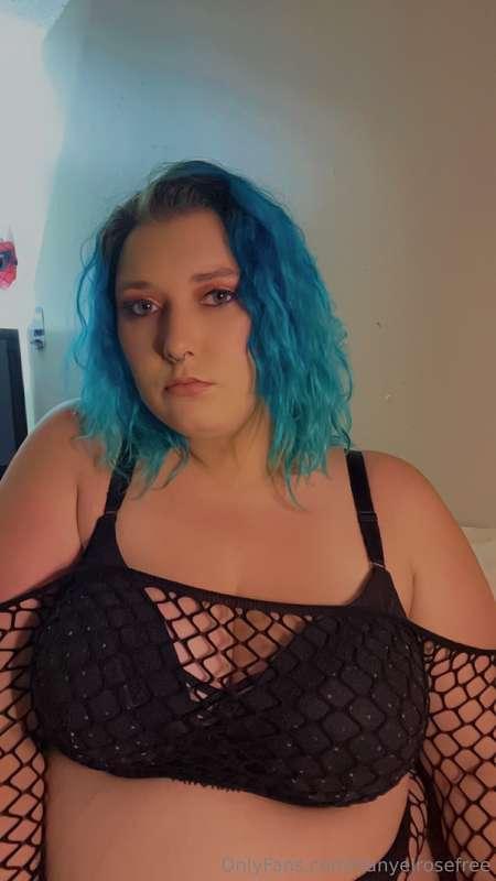 hey bby dont forget to sub to my VIP @danyelrose 