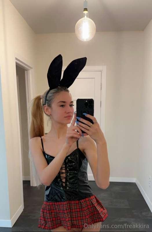 This hot thing @trixietwix 🔥 is waiting for you ❤️ She has a..