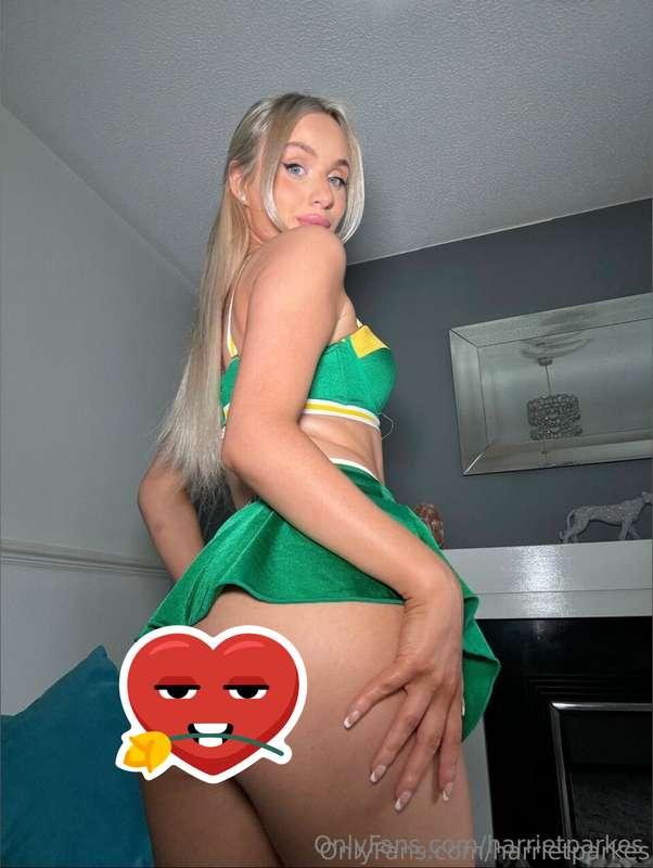 Something yummy just for you? 👅