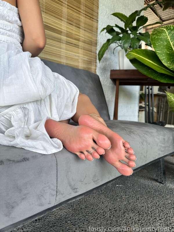 anikaprettyfeet_ image #18