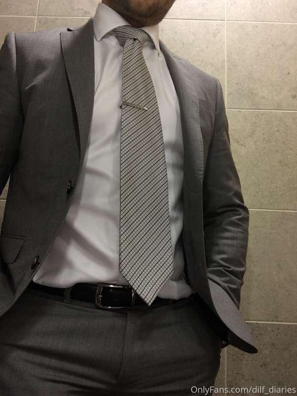 More classic shots of a grey suit I tore 👅
