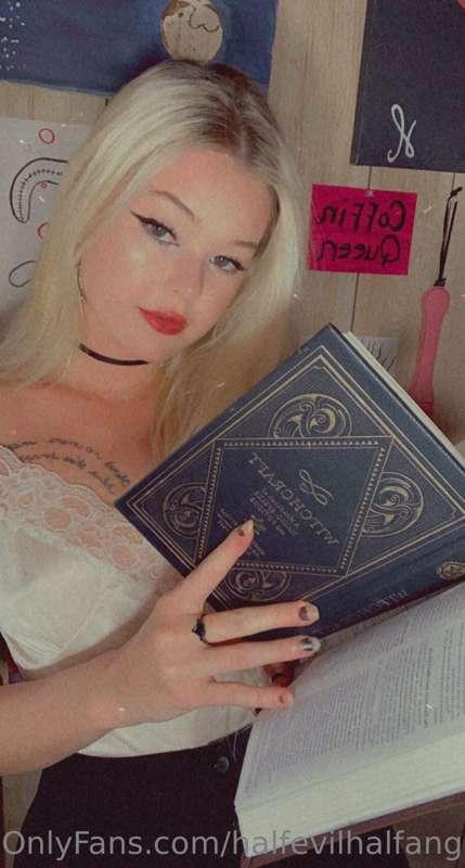 halfevilhalfangel image #3