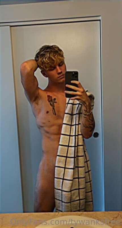Just sent out a super hot old video I found jerking in back ..