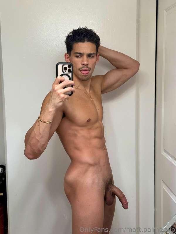 Late night snack anyone ? 👅 who wants to suck my balls ? 