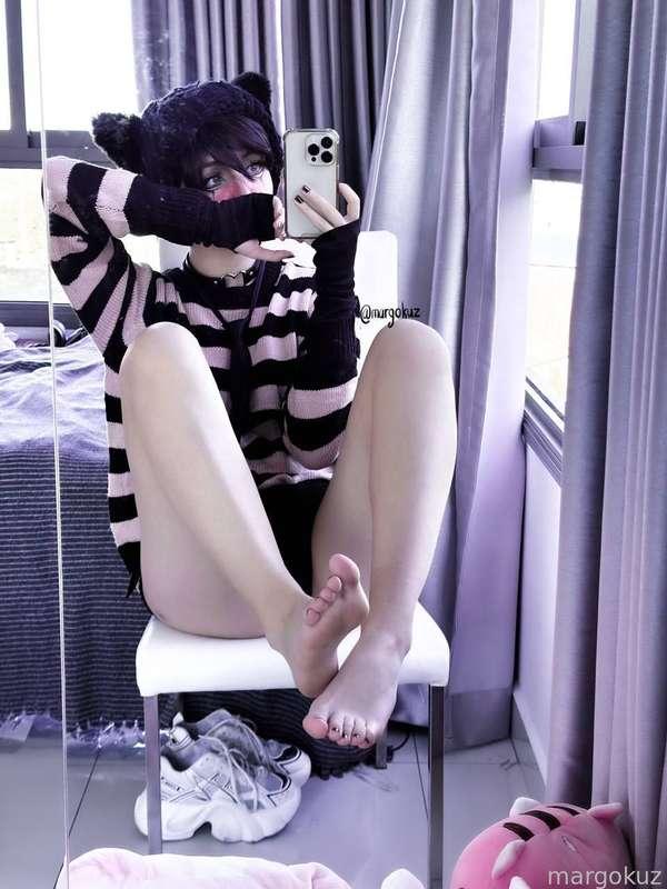 🎉Wish you a happy New Year! Hope your celebration was amazing^^

I've got three sets ready to post in January, but I'm stuck on which one to share first. I'd really appreciate your opinion.

🤍Which set would you like to see first?

#fyp #waifu #emo #kawaiigirl #altgirl #nonbinary #geekgirl #nerdy #anime #emogirl
