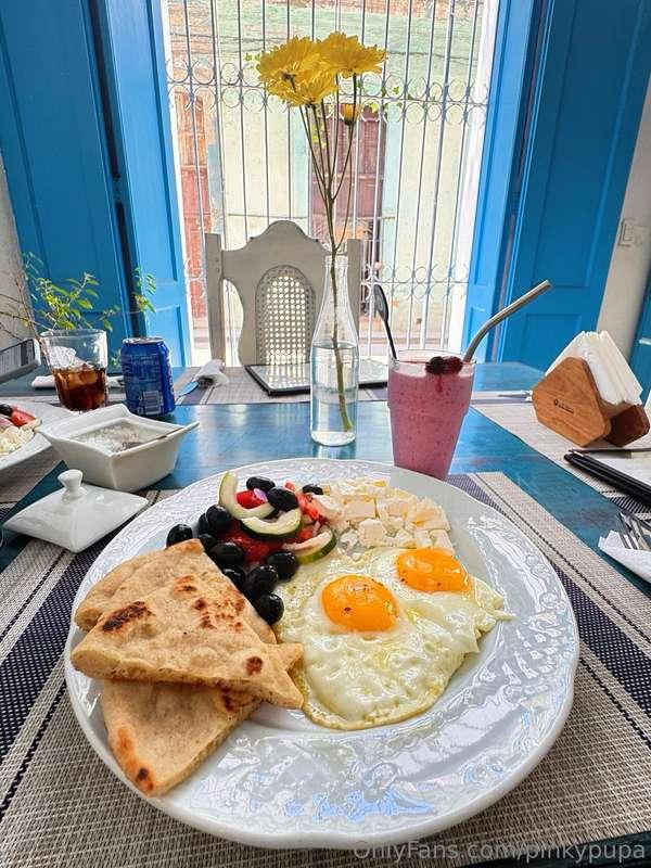 I always enjoy every bite with pure happiness 😋💕 Food tastes..