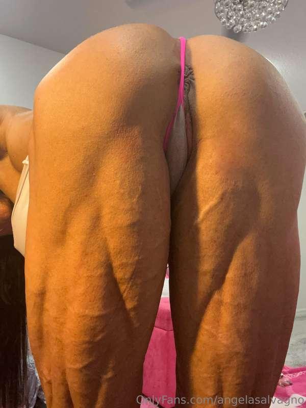 Never had such veiny hamstrings.  Your face would look good ..