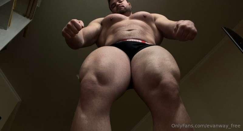 New 🆕 Giant muscul show 💪 hairy 😈🔝Best macro view 🤩 nice ful..