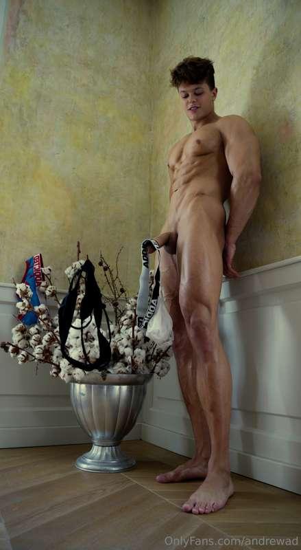 New holiday tradition... decorate me with jockstraps! 🥳😋