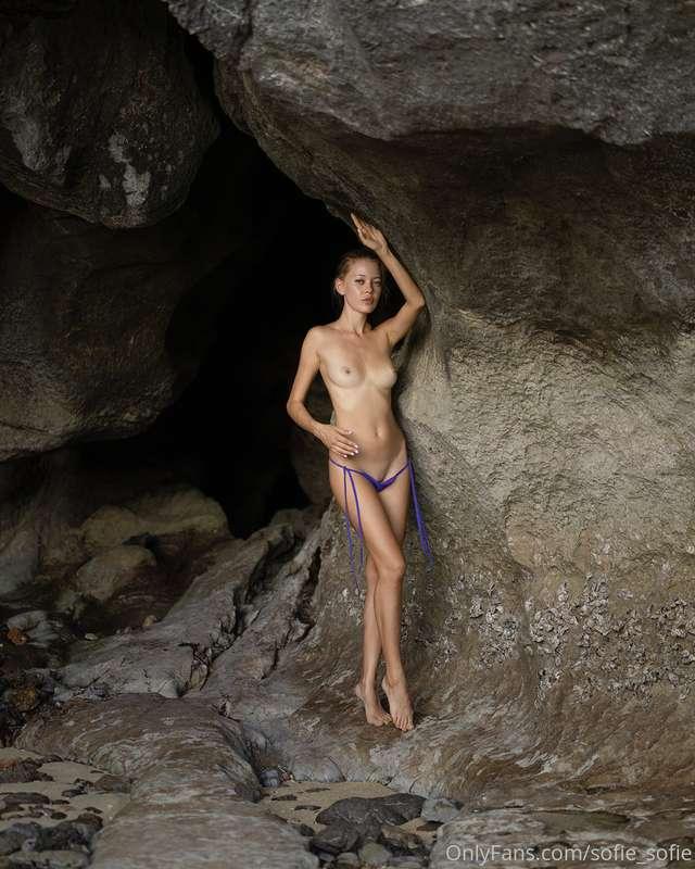 sofie_mills image #0