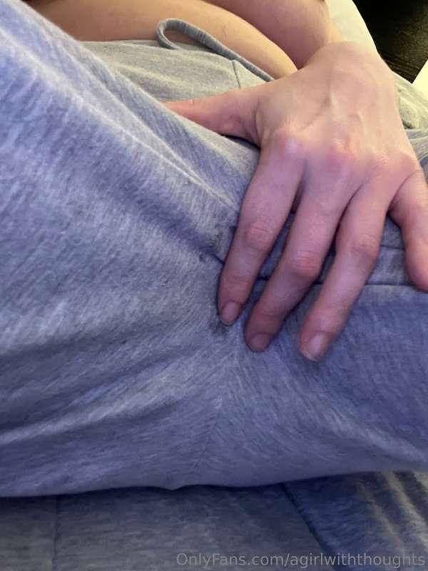 I’m so wet, my pants are wet too before I can even cum 