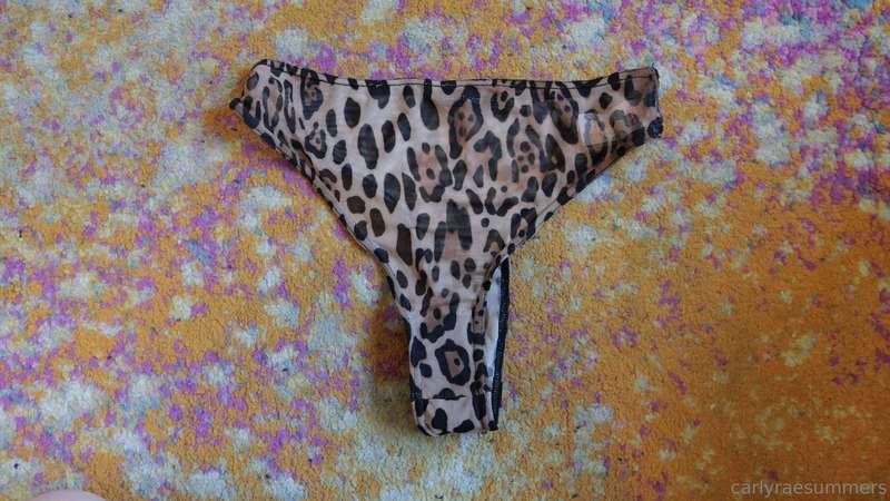 carlyraesummers image #3