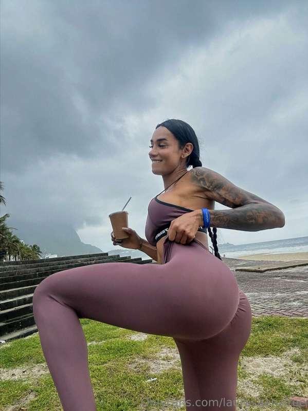 National Ass Day 🍑👅
 
On this special day I want to give 100..