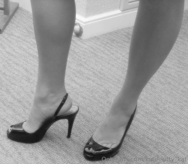What would you do if I was kneeling in front of you like thi..