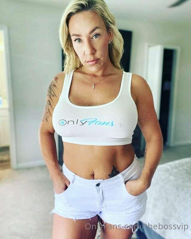 Who's ready for another sexy video