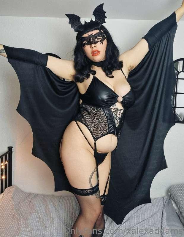 pussy tight, like he's fucking a pumpkin 🎃💕