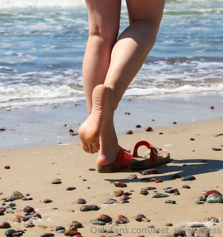Sand between my toes, sea water and sun… what else is missin..