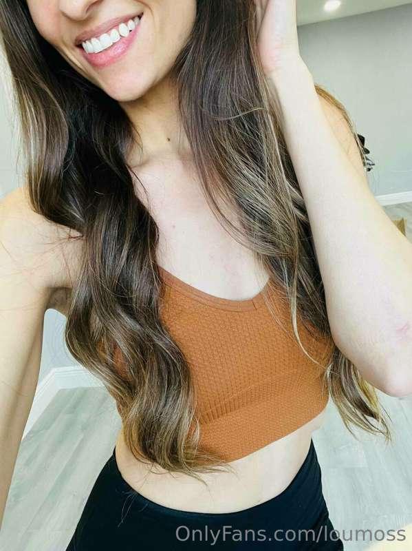 You’re going to fall in love with Ellie and her naughty cont..