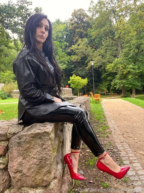 What makes you weak the most now ? 😏
Don’t forget to like th..