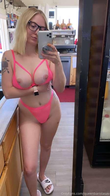 It’s my Monday! Happy hump day loves! I’m taking a trip in t..